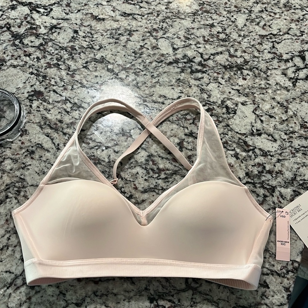 NWT Incredible by Victoria's Secret Sports Bra 2/Mesh Detailing and Back Closure